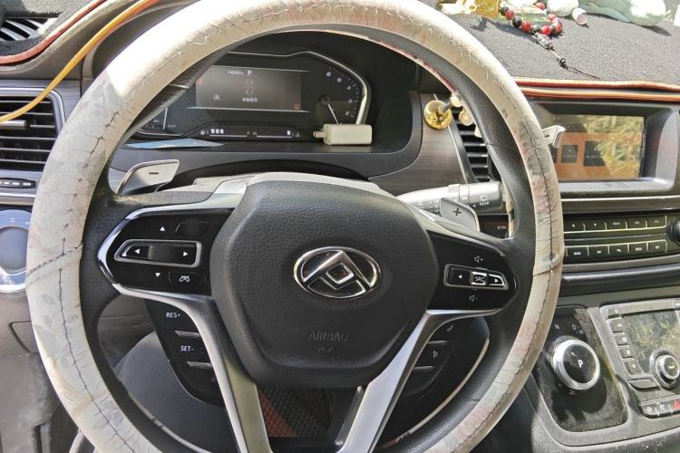 Used SAIC MAXUS G10 2021 2.0T Automatic Elite Edition Diesel 9-Seater Steering Wheel