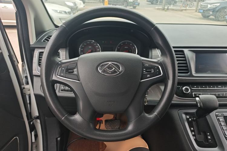 Used SAIC MAXUS G10 2021 2.0T Automatic Elite Edition Gasoline 7-Seater Steering Wheel