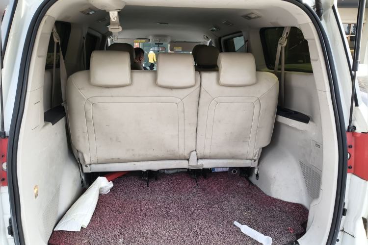 Used SAIC MAXUS G10 2021 2.0T Manual Smart Edition Diesel 7-Seater Trunk