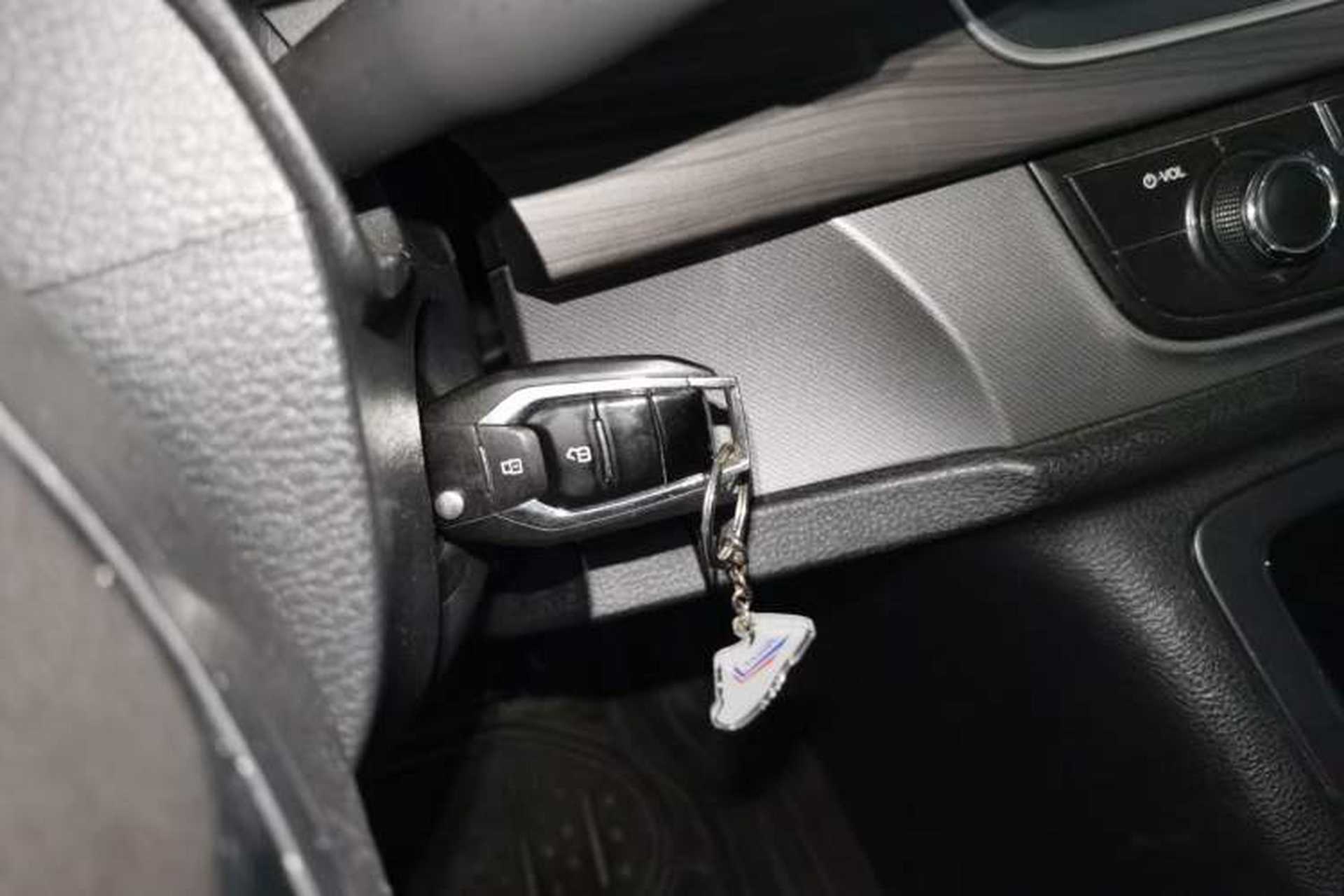 Used SAIC MAXUS G10 2021 2.0T Automatic Elite Edition Diesel 7-Seater Interior 1