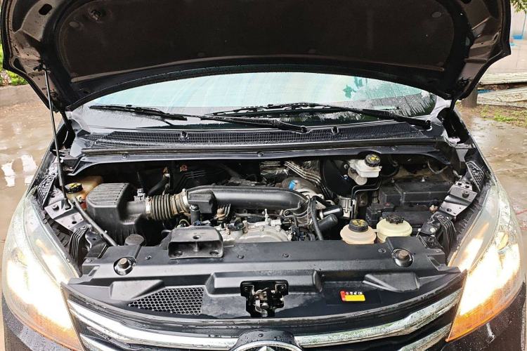 Used SAIC MAXUS G10 2022 2.0T Automatic Smart Enjoyment Version Gasoline 7 Seats Engine Bay