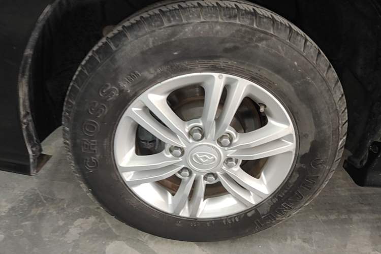 Used SAIC MAXUS G10 2022 2.0T Automatic Smart Enjoyment Version Gasoline 7 Seats Exterior 5