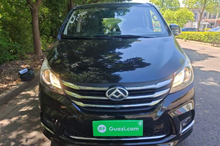 Used SAIC MAXUS G10 2022 2.0T Automatic Elite Edition Gasoline 7-Seater Front