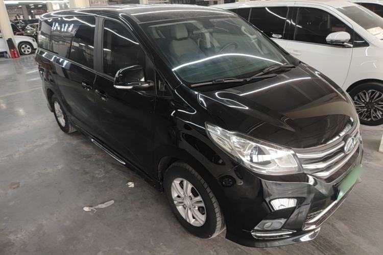 Used SAIC MAXUS G10 2022 2.0T Automatic Smart Enjoyment Version Gasoline 7 Seats Front Right 45 Deg