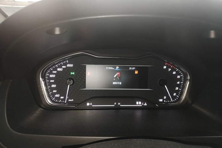 Used SAIC MAXUS G10 2022 2.0T Automatic Smart Enjoyment Version Gasoline 7 Seats Instrument Cluster
