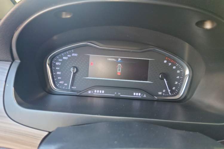 Used SAIC MAXUS G10 2022 2.0T Automatic Elite Edition Gasoline 7-Seater Instrument Cluster