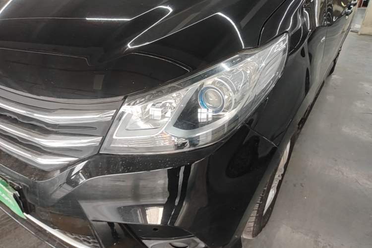 Used SAIC MAXUS G10 2022 2.0T Automatic Smart Enjoyment Version Gasoline 7 Seats Left Front Headlight