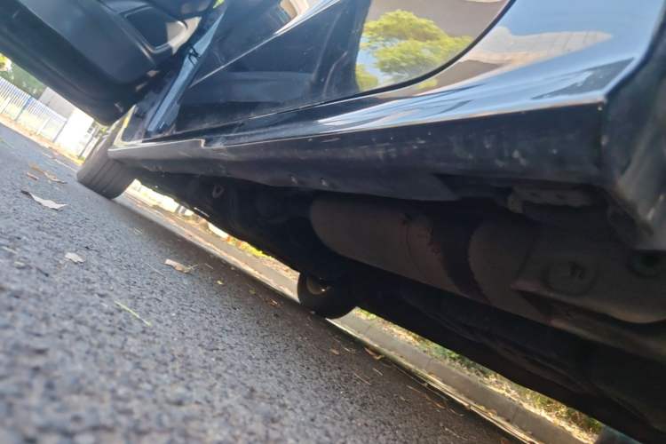 Used SAIC MAXUS G10 2022 2.0T Automatic Elite Edition Gasoline 7-Seater Left Side Sill