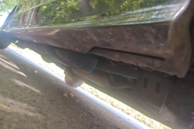 Used SAIC MAXUS G10 2022 2.0T Automatic Elite Edition Gasoline 7-Seater Right Side Sill