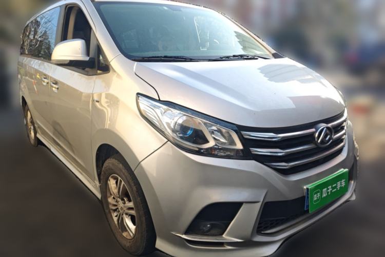 Used SAIC MAXUS G10 2022 2.0T Automatic Elite Edition Gasoline 7-Seater Front Right 45 Deg
