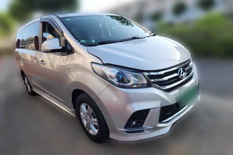 Used SAIC MAXUS G10 2022 2.0T Manual Value Edition Gasoline 7-Seater Front Right 45 Deg