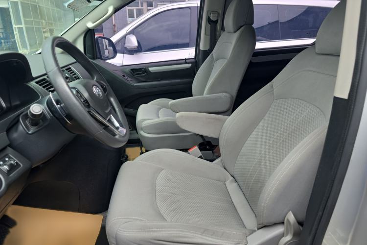 Used SAIC MAXUS G10 2022 2.0T Automatic Smart Enjoyment Version Gasoline 7 Seats Left Front Seat