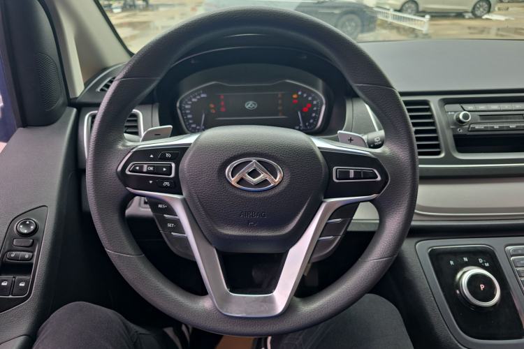 Used SAIC MAXUS G10 2022 2.0T Automatic Smart Enjoyment Version Gasoline 7 Seats Steering Wheel