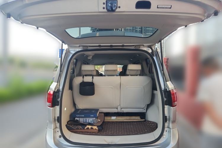 Used SAIC MAXUS G10 2022 2.0T Manual Value Edition Gasoline 7-Seater Trunk