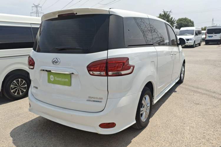 Used SAIC MAXUS G10 2022 2.0T Automatic Elite Edition Gasoline 7-Seater Exterior 5