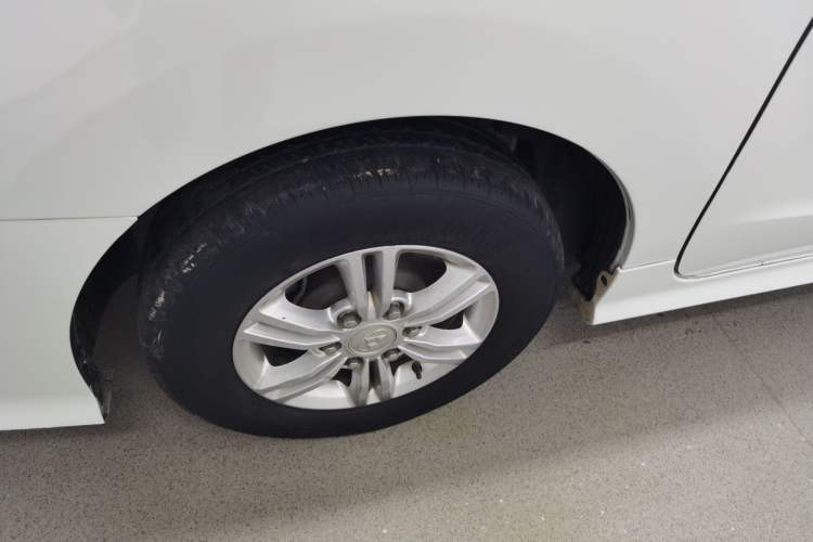 Used SAIC MAXUS G10 2022 2.0T Automatic Smart Enjoyment Version Gasoline 7 Seats Exterior 8
