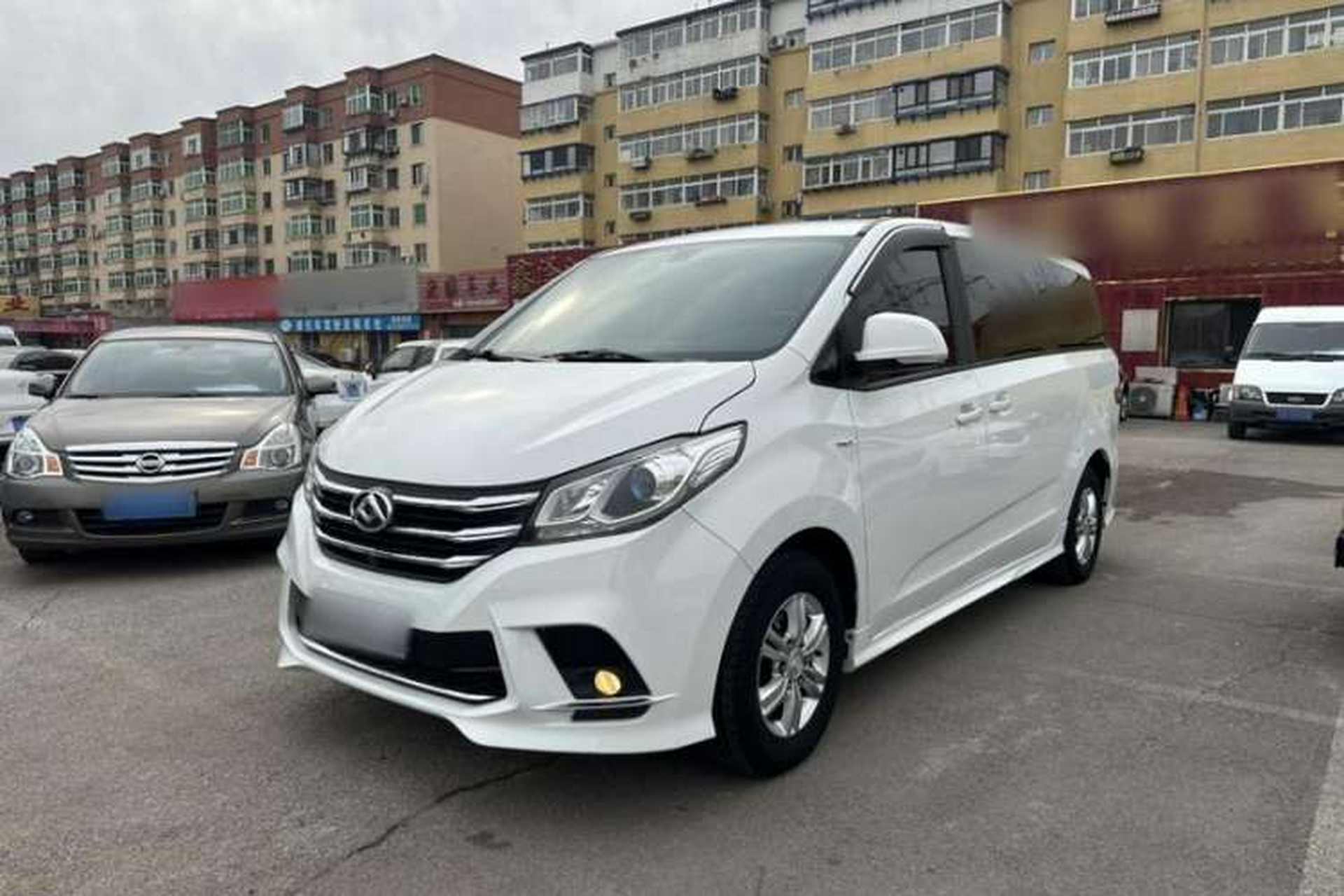 Used SAIC MAXUS G10 2022 2.0T Automatic Smart Enjoyment Version Gasoline 7 Seats Front Left 45 Deg