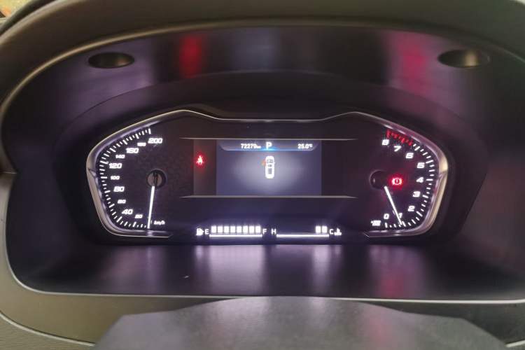 Used SAIC MAXUS G10 2022 2.0T Automatic Smart Enjoyment Version Gasoline 7 Seats Instrument Cluster