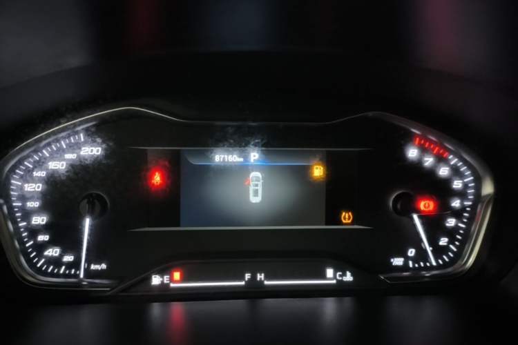 Used SAIC MAXUS G10 2022 2.0T Automatic Elite Edition Gasoline 7-Seater Instrument Cluster