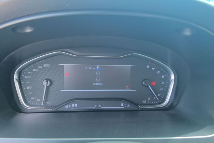 Used SAIC MAXUS G10 2022 2.0T Automatic Elite Edition Gasoline 7-Seater Instrument Cluster
