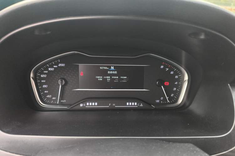 Used SAIC MAXUS G10 2022 2.0T Automatic Elite Edition Gasoline 7-Seater Instrument Cluster