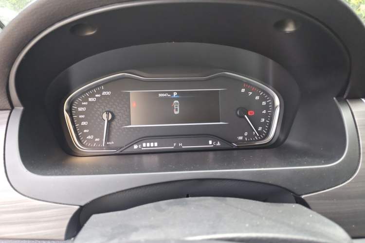 Used SAIC MAXUS G10 2022 2.0T Automatic Elite Edition Gasoline 7-Seater Instrument Cluster