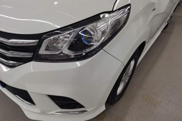 Used SAIC MAXUS G10 2022 2.0T Automatic Smart Enjoyment Version Gasoline 7 Seats Left Front Headlight