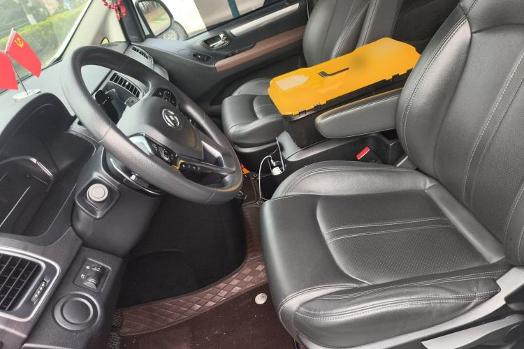 Used SAIC MAXUS G10 2022 2.0T Automatic Elite Edition Gasoline 7-Seater Left Front Seat