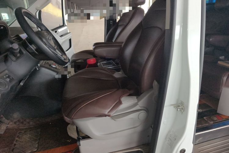 Used SAIC MAXUS G10 2022 2.0T Automatic Smart Enjoyment Version Gasoline 7 Seats Left Front Seat