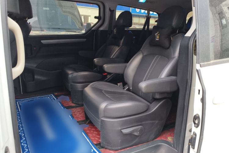 Used SAIC MAXUS G10 2022 2.0T Automatic Elite Edition Gasoline 7-Seater Left Rear Seat