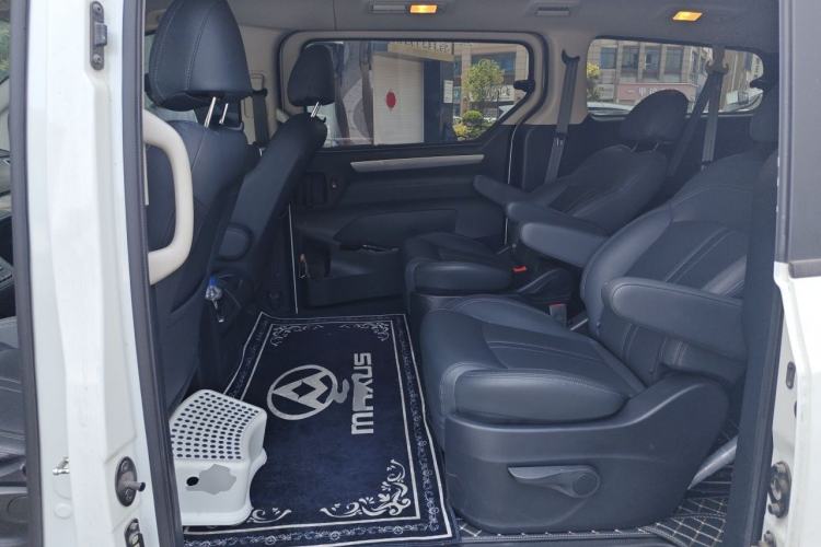 Used SAIC MAXUS G10 2022 2.0T Automatic Elite Edition Gasoline 7-Seater Left Rear Seat