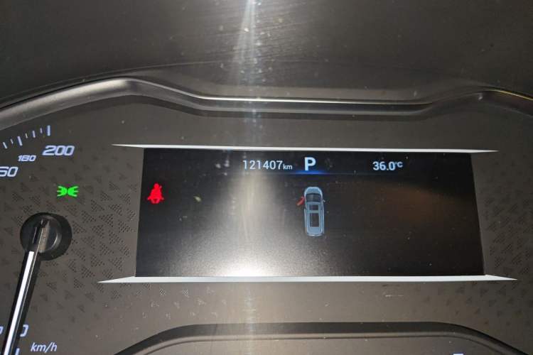 Used SAIC MAXUS G10 2022 2.0T Automatic Smart Enjoyment Version Gasoline 7 Seats Odometer Close Up