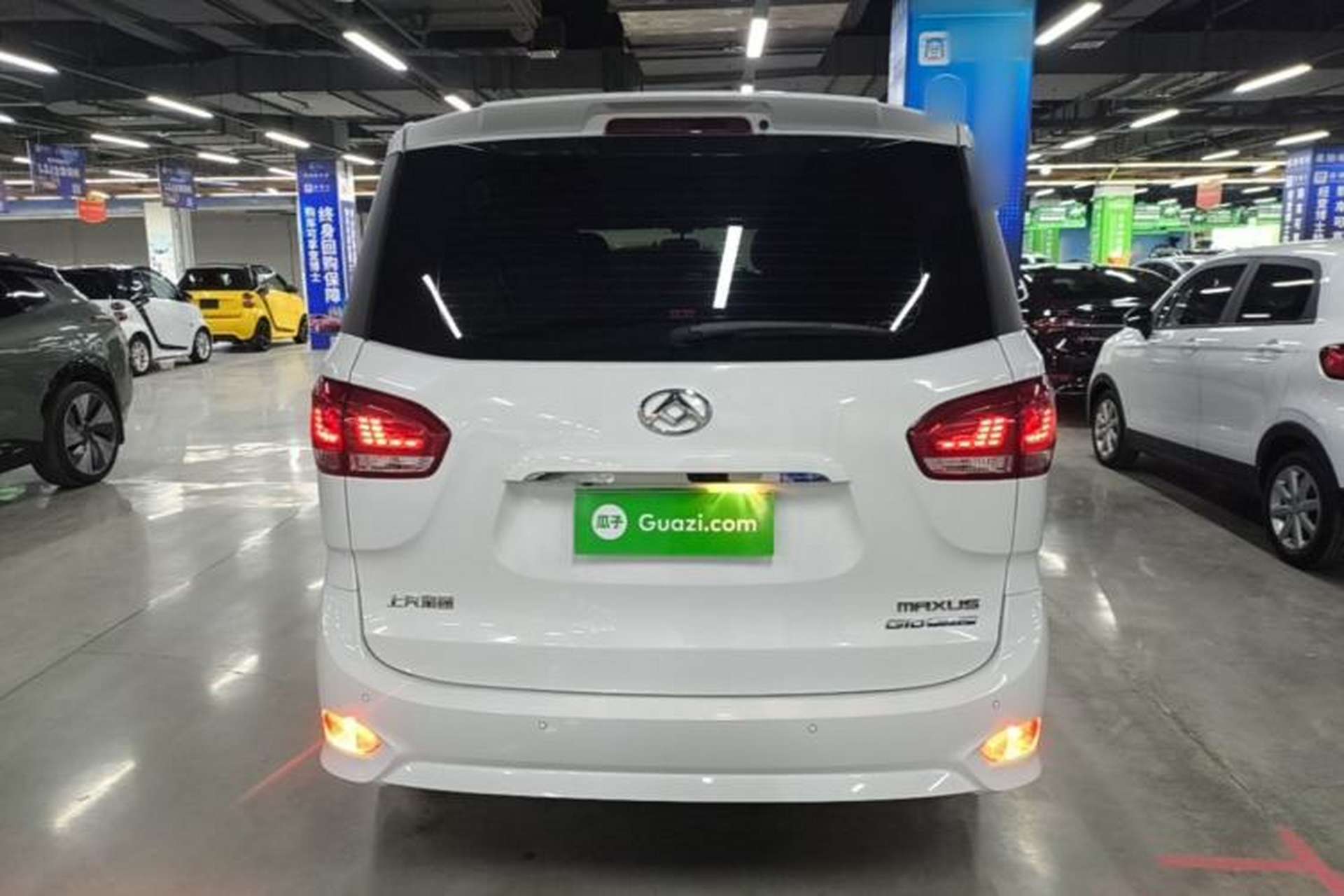 Used SAIC MAXUS G10 2022 2.0T Automatic Elite Edition Gasoline 7-Seater Rear