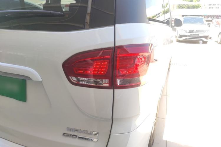 Used SAIC MAXUS G10 2022 2.0T Automatic Elite Edition Gasoline 7-Seater Right Rear Taillight