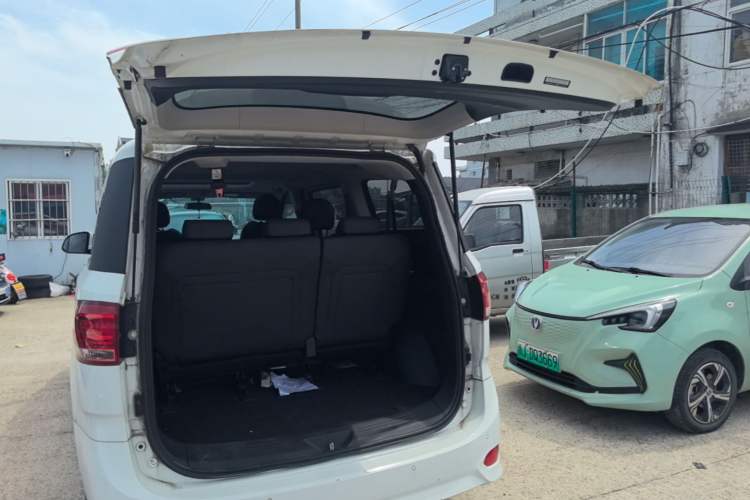 Used SAIC MAXUS G10 2022 2.0T Automatic Elite Edition Gasoline 7-Seater Trunk
