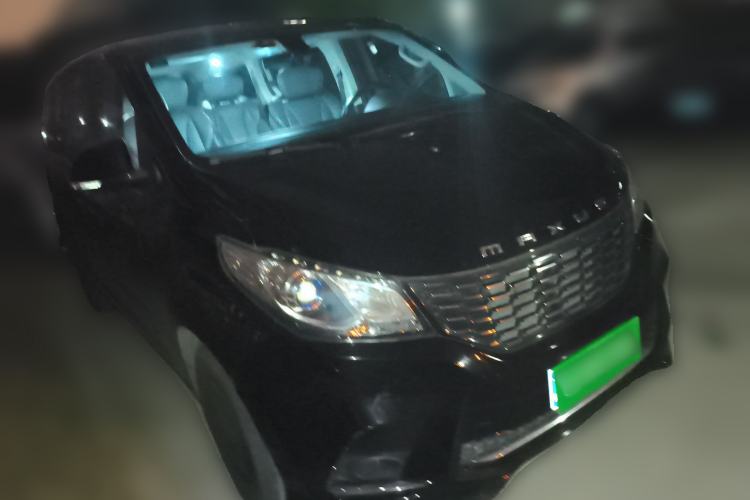 Used SAIC MAXUS G10 2023 Facelift 2.0L Manual Multi-Function Version Gasoline 7-Seater Front Right 45 Deg