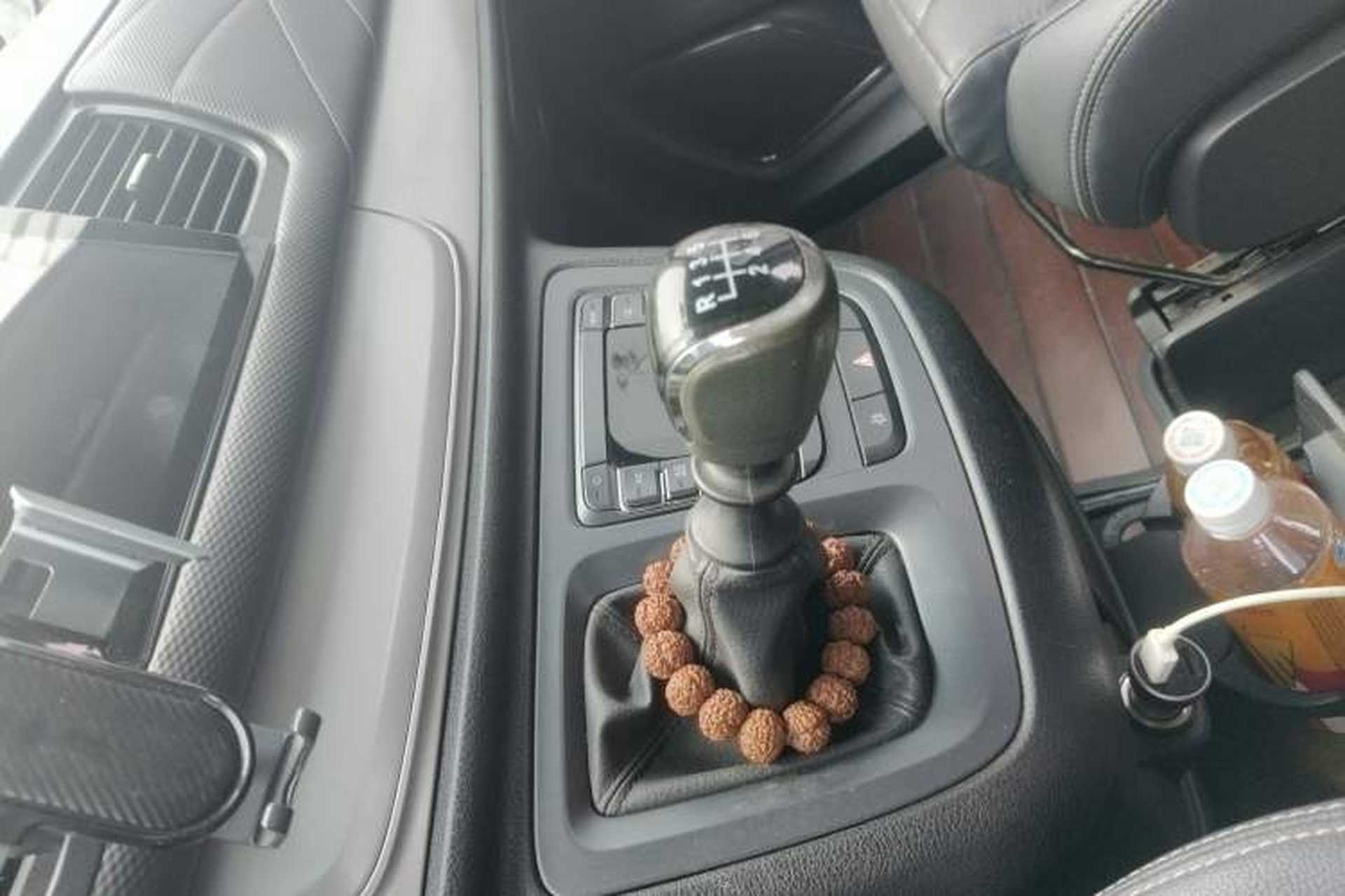 Used SAIC MAXUS G10 2023 2.0T Manual Multi-Function Version Diesel 7 Seats Gear Lever