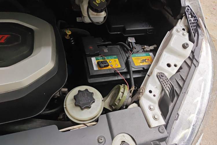 Used SAIC MAXUS G10  Engine Bay Left