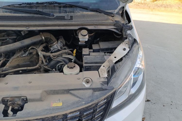 Used SAIC MAXUS G10 2023 2.0L Manual Multi-Function Version Gasoline 7 Seats Engine Bay Left