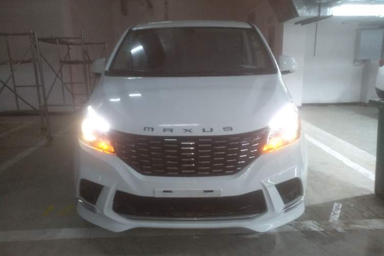 Used SAIC MAXUS G10 2023 Facelift 2.0L Manual Multi-Function Version Gasoline 7-Seater Exterior 1