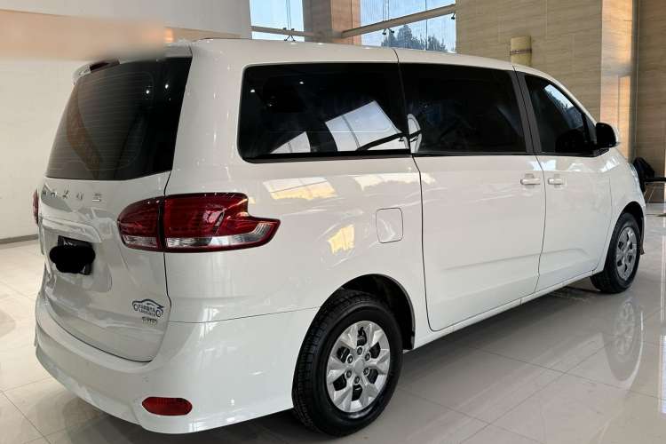 Used SAIC MAXUS G10 2023 Facelift 2.0L Manual Multi-Function Version Gasoline 7-Seater Exterior 2