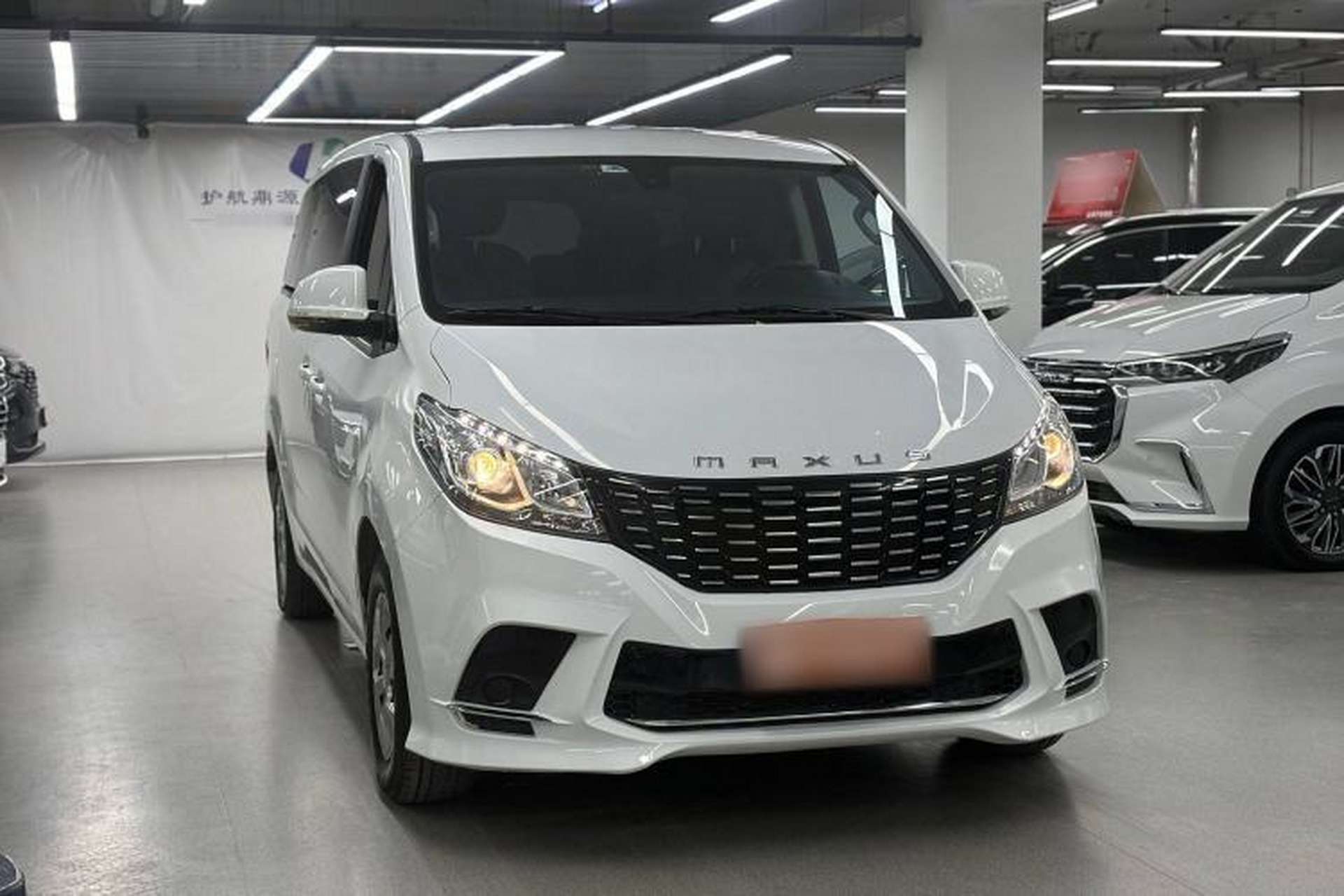 Used SAIC MAXUS G10 2023 2.0T Manual Multi-Function Version Diesel 7/8/9 Seats Exterior 2