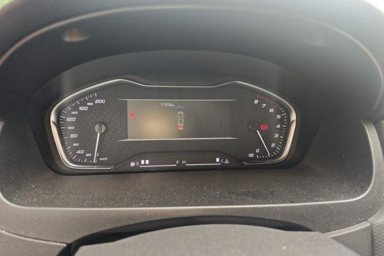 Used SAIC MAXUS G10 2023 2.0L Manual Multi-Function Version Gasoline 7 Seats Instrument Cluster