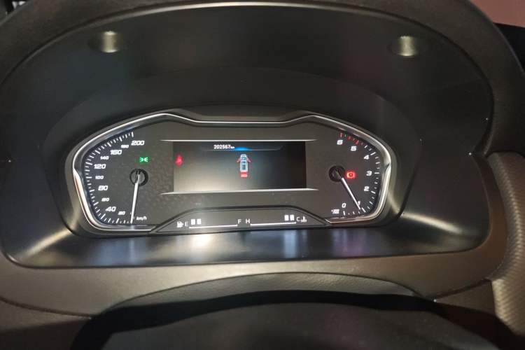Used SAIC MAXUS G10 2023 2.0T Manual Multi-Function Version Diesel 7/8/9 Seats Instrument Cluster