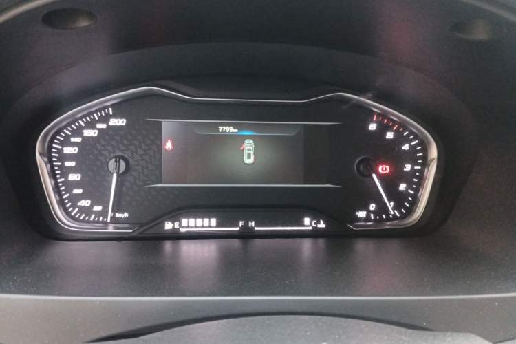 Used SAIC MAXUS G10 2023 2.0T Manual Multi-Function Version Diesel 7 Seats Instrument Cluster