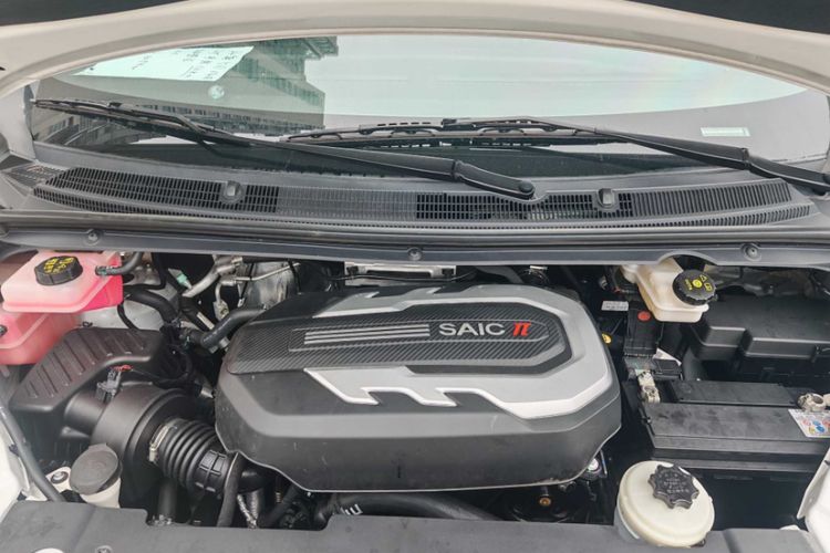 Used SAIC MAXUS G10 2023 2.0T Manual Multi-Function Version Diesel 7/8/9 Seats Interior 4