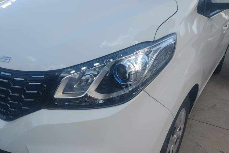 Used SAIC MAXUS G10 2023 2.0T Manual Multi-Function Version Diesel 7/8/9 Seats Left Front Headlight