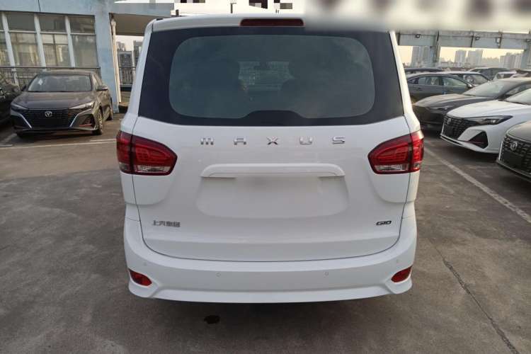 Used SAIC MAXUS G10 2023 2.0T Manual Multi-Function Version Diesel 7/8/9 Seats Rear