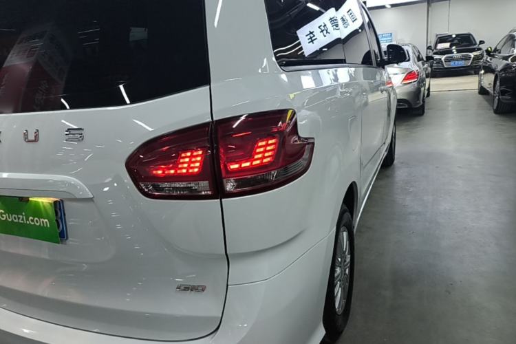 Used SAIC MAXUS G10 2023 Facelift 2.0L Manual Multi-Function Version Gasoline 7-Seater Right Rear Taillight