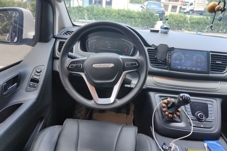 Used SAIC MAXUS G10 2023 Facelift 2.0L Manual Multi-Function Version Gasoline 7-Seater Steering Wheel